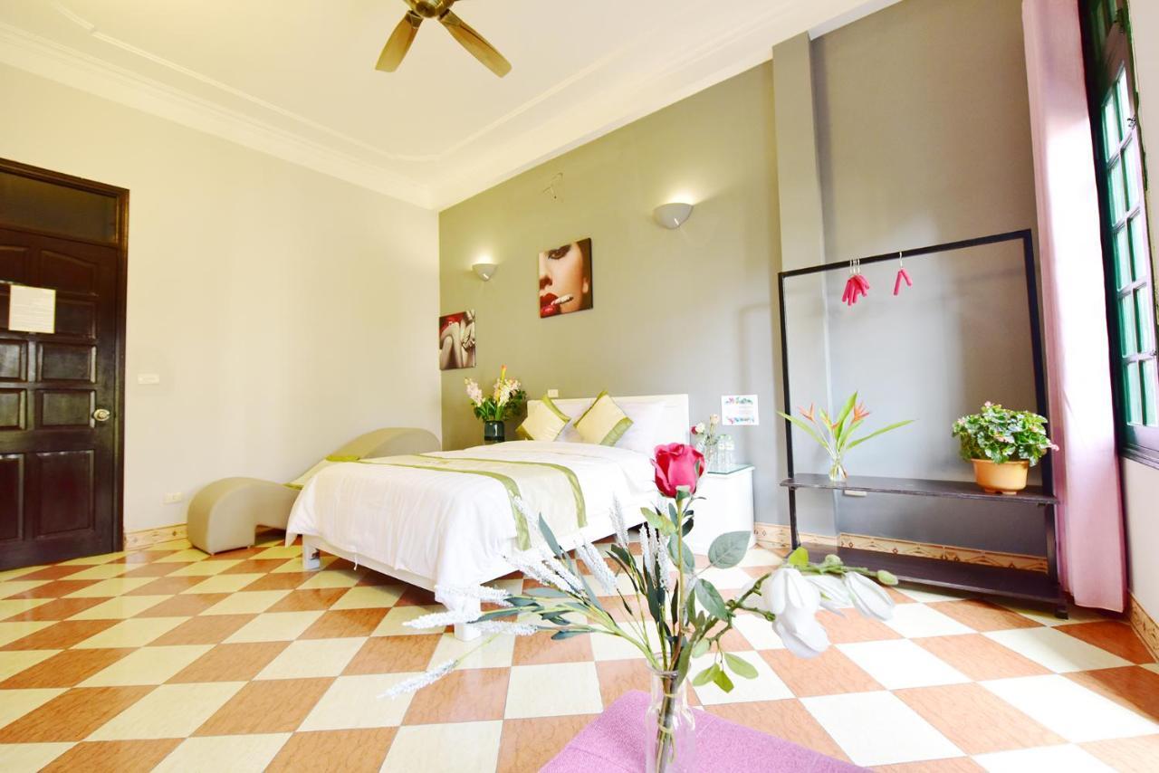 Royal House Hotel Hanoi Eksteriør billede